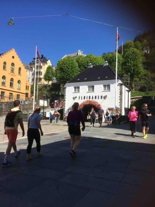Hel I Med Flott Utsikt Og 4 Soverom Bergen