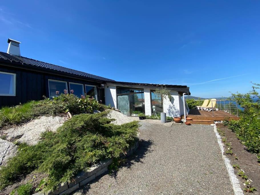 Hel I Med Flott Utsikt Og 4 Soverom * Bergen