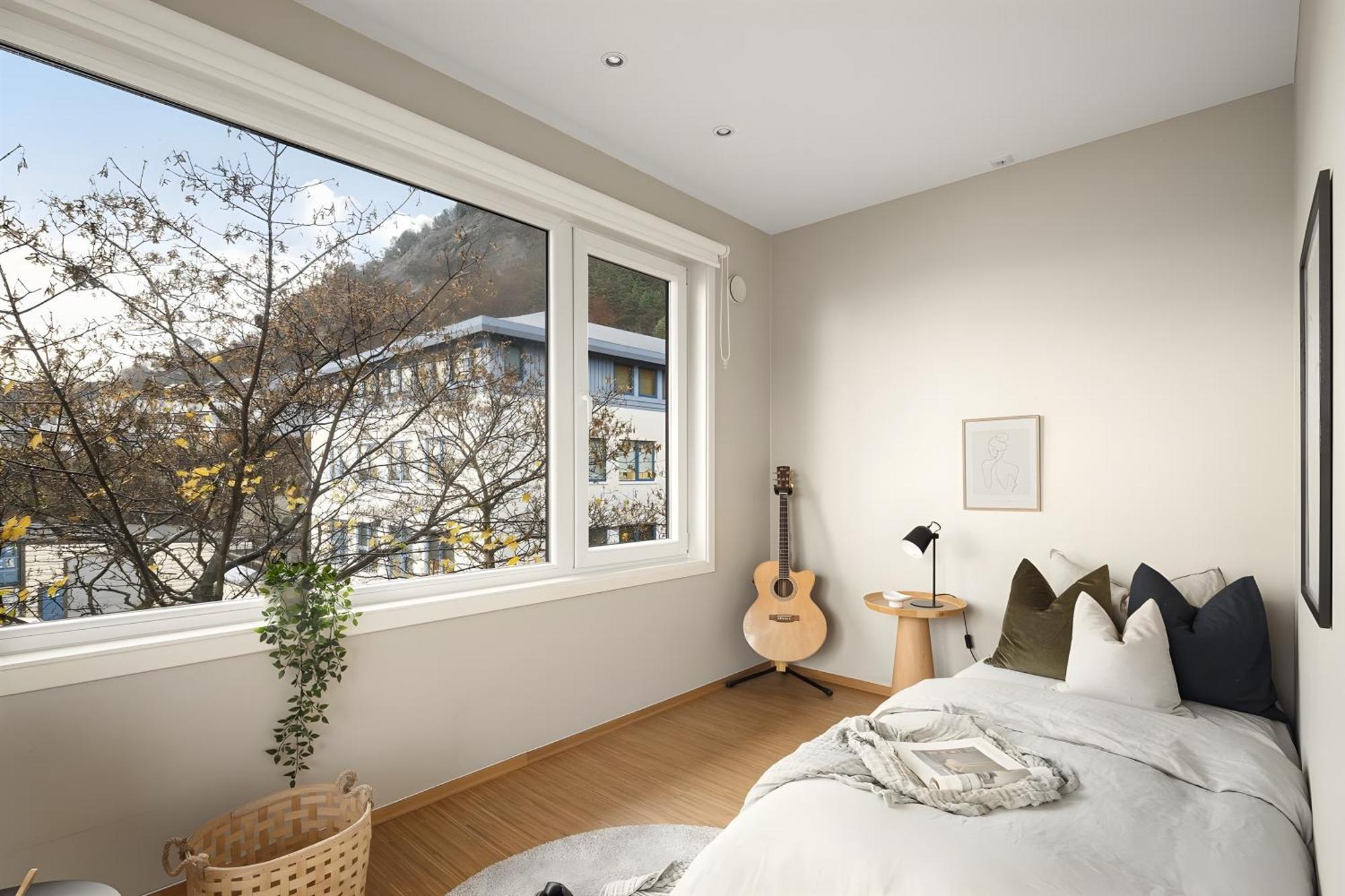 Top-floor With Balcony And Sea View Apartment Bergen