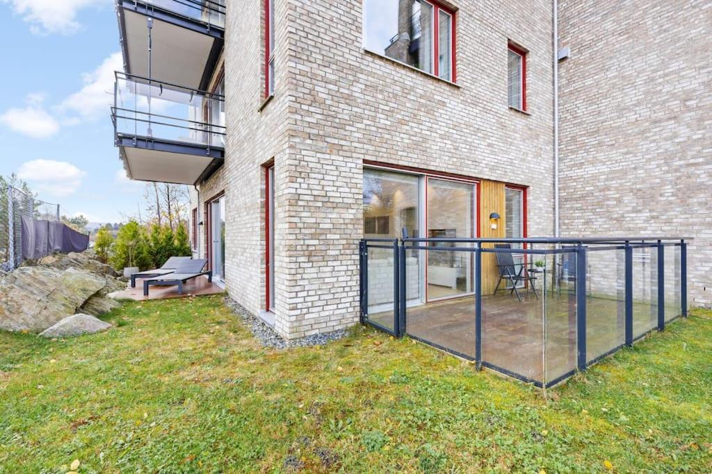 Modern 3 Apartment *