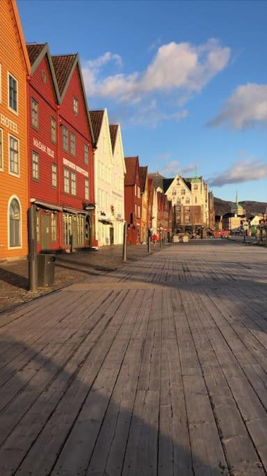 Sentral Med Fantastisk Utsikt! Apartment Bergen