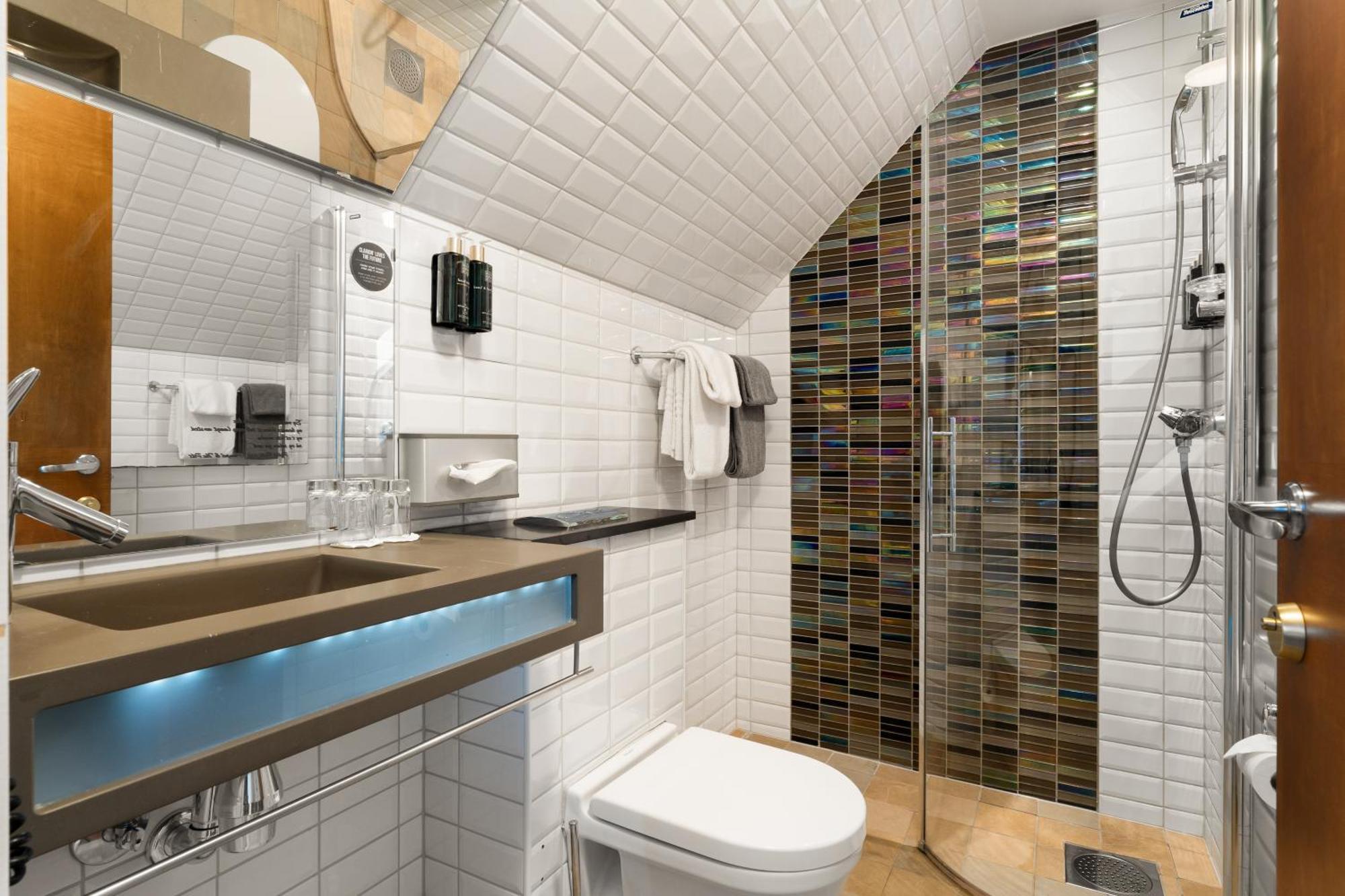 Clarion Admiral Hotel 4*