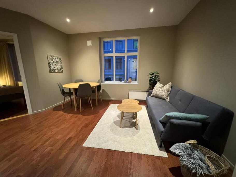 Bo Midt I Sentrum Apartment