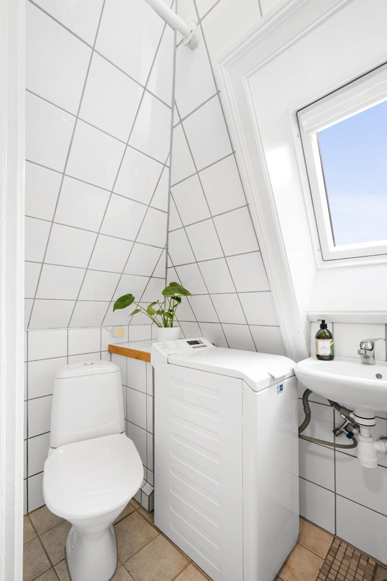 Apartment Center With Balcony Bergen