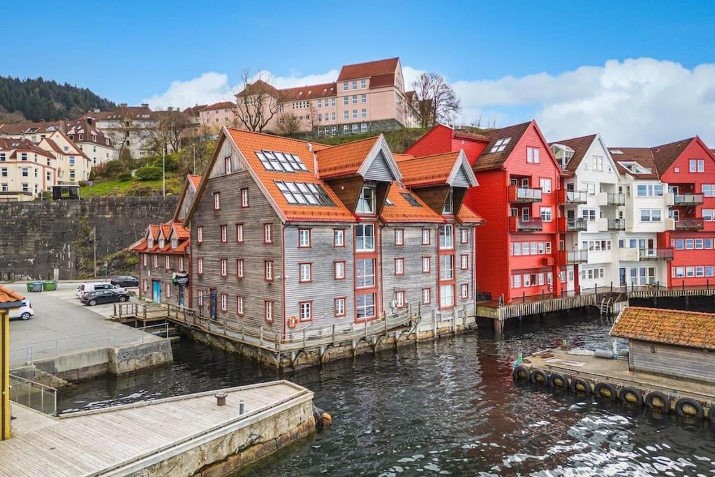 Dinbnb Appartments L Historical Seaside Apt I 500m To Bryggen - Value! Apartment *