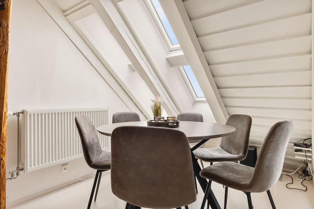 Dinbnb Appartments L Historical Seaside Apt I 500m To Bryggen - Value! Bergen