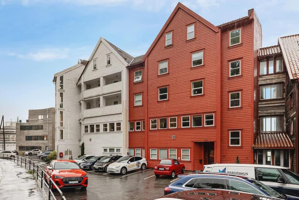 Dinbnb Appartments L Historical Seaside Apt I 500m To Bryggen - Value!