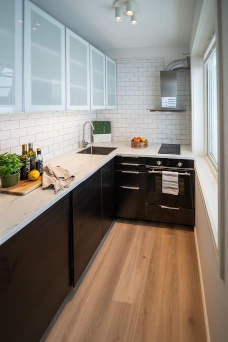 Ultra Flat With Balcony Apartment *