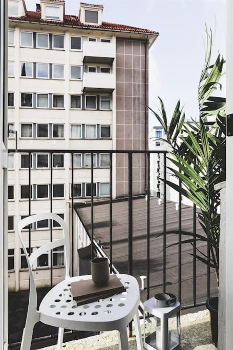 Ultra Flat With Balcony *