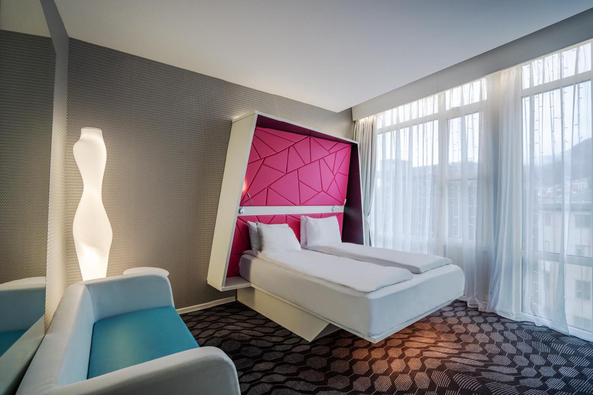 Magic Xhibition Hotel Bergen