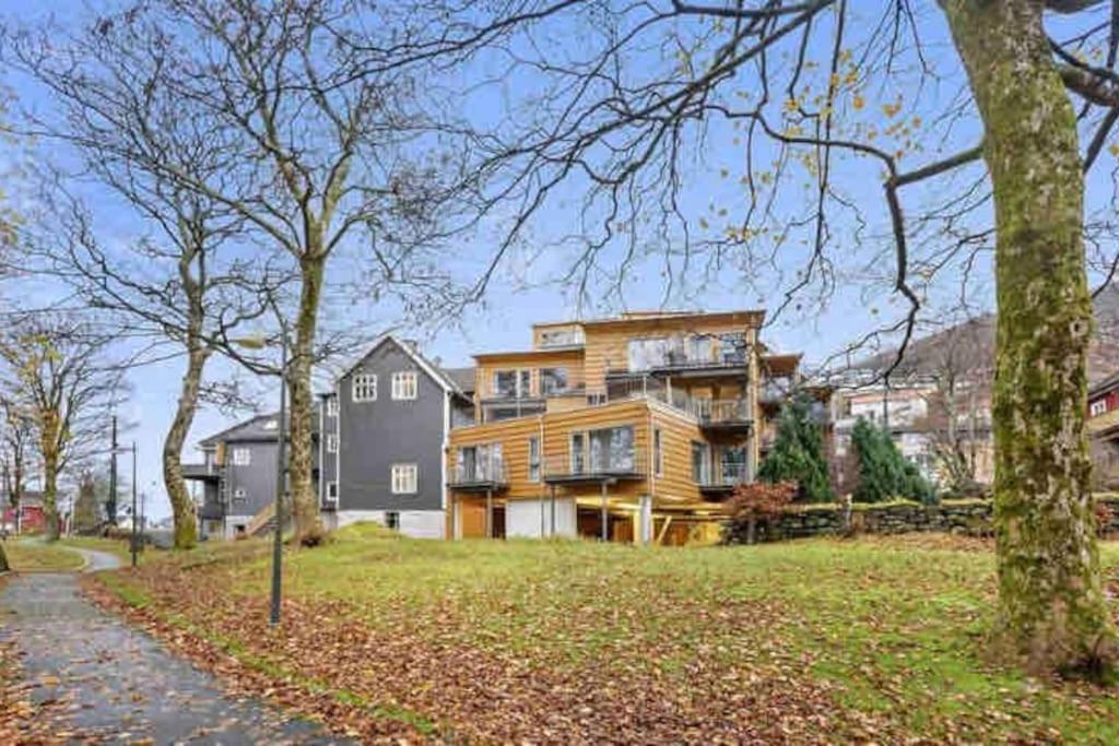 Private Cozy Close To Center