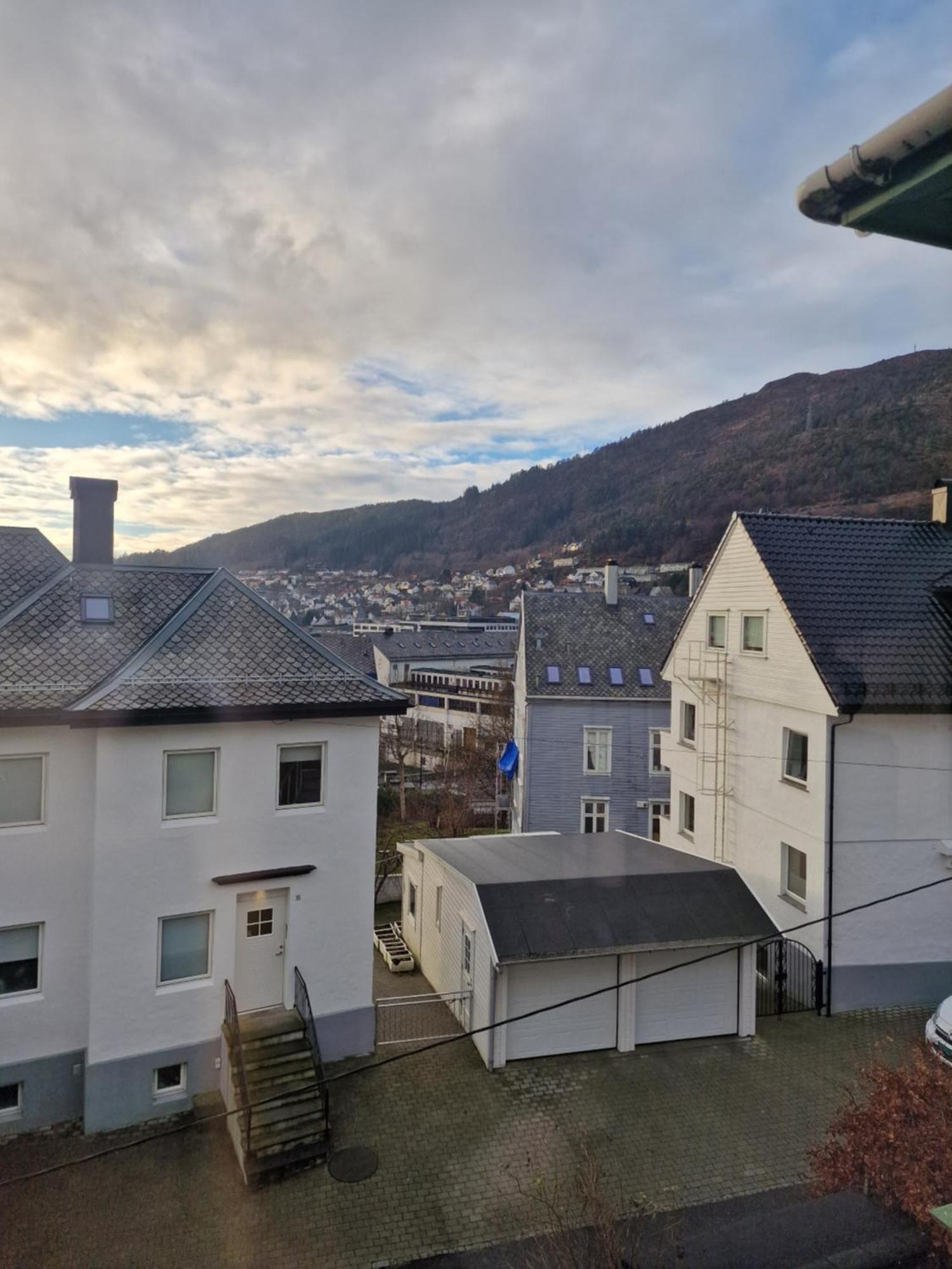 Svaneviksveien Apartment *