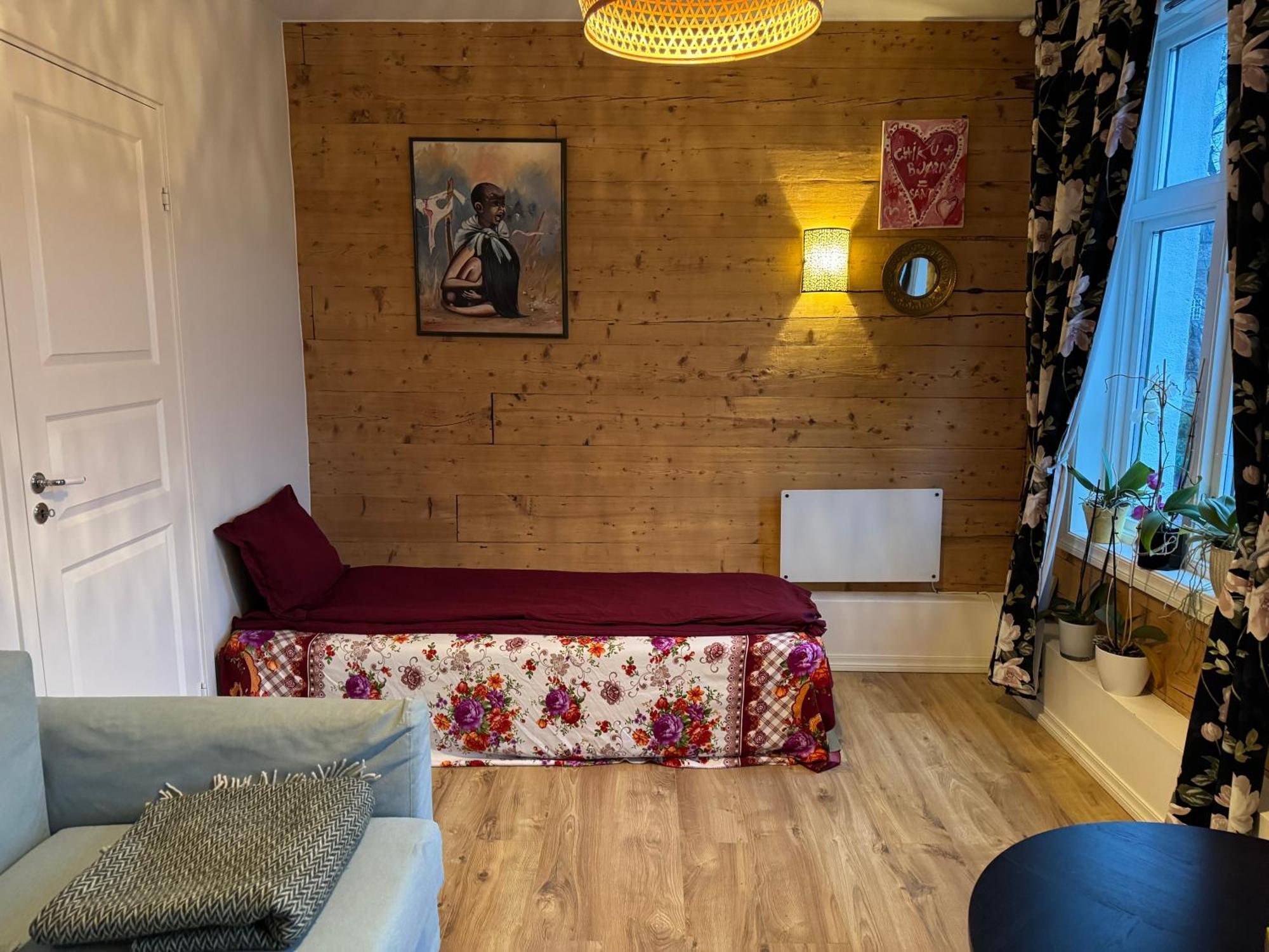 View In Center Of - 3 Bedrooms Bergen