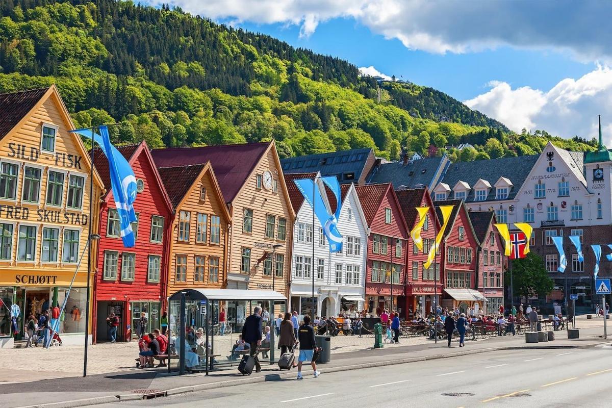 Apartment 500m To Bryggen - 5m To Bus I 2 Floors & Bathrooms Bergen