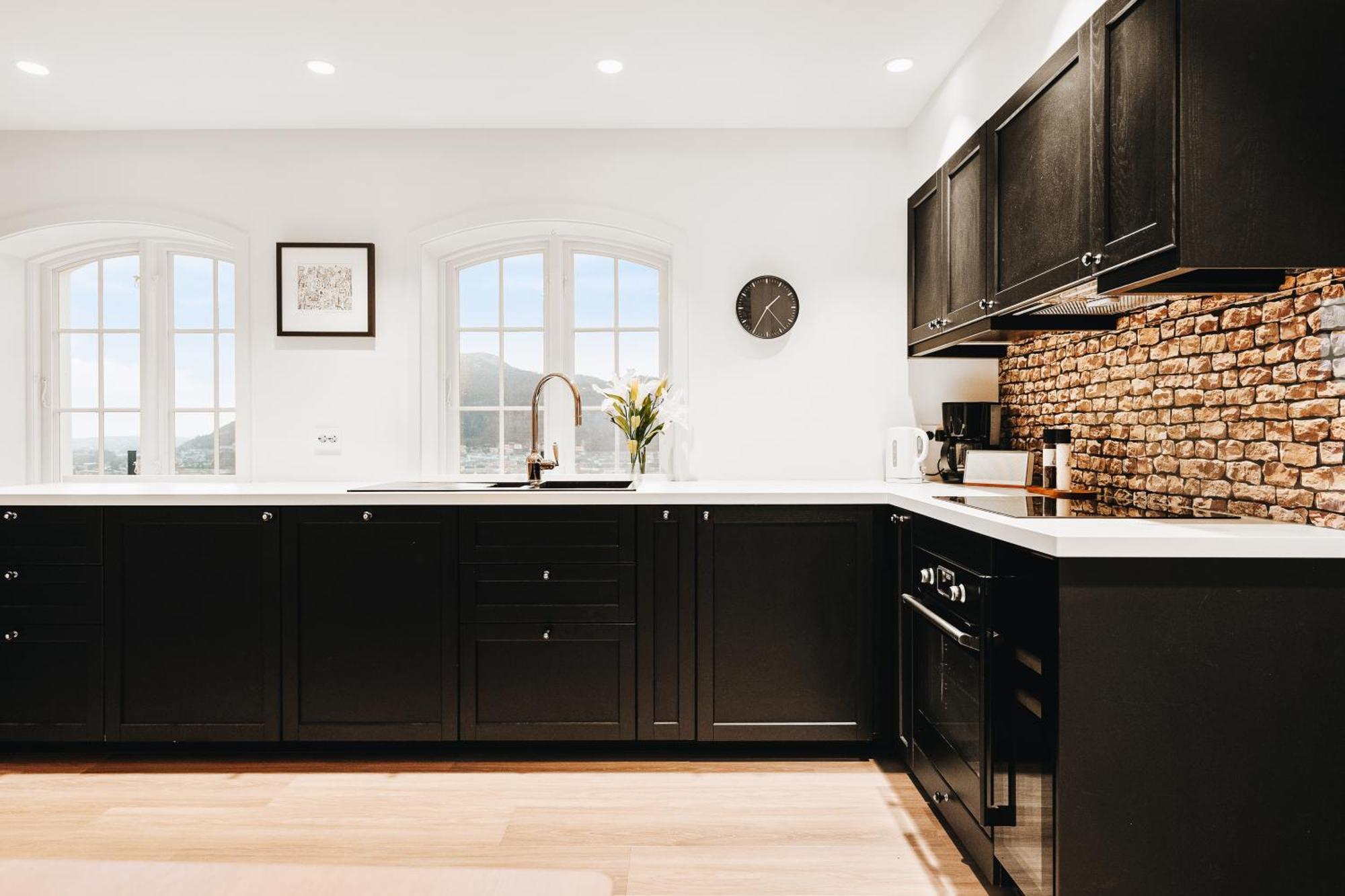 Dinbnb Homes I Luxury With Hot Tub & Views * Bergen