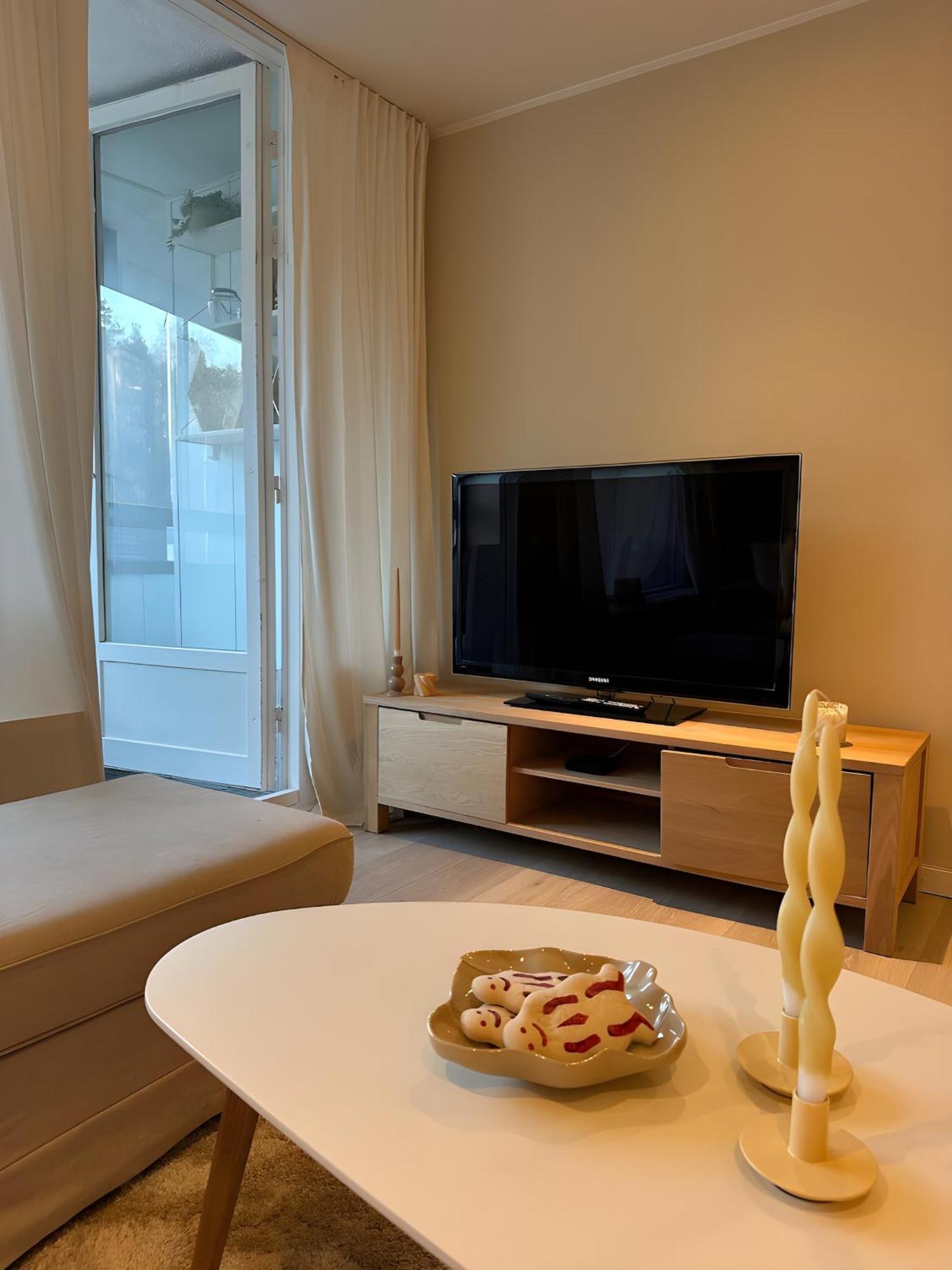 Cute In High Rise Apartment Bergen
