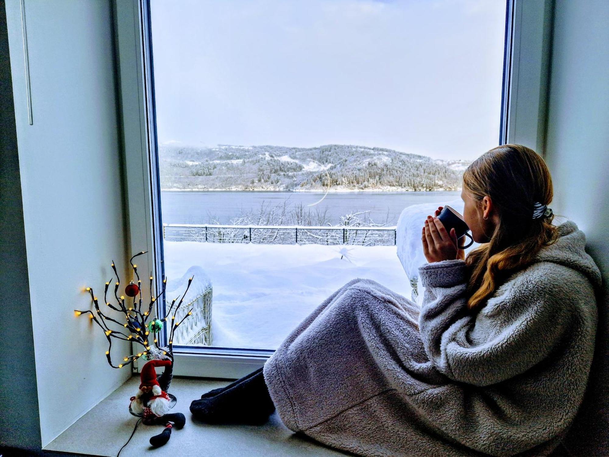 Sunrise - Self Check In - Free Parking Apartment *