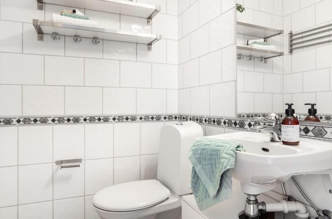 Floor Close To Grieg Hall And Town Square Holiday home