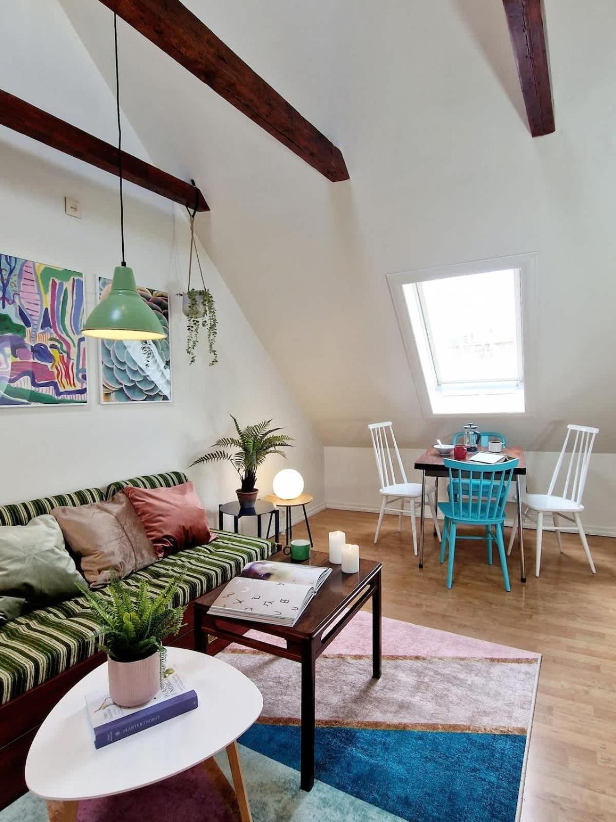 Floor Close To Grieg Hall And Town Square * Bergen