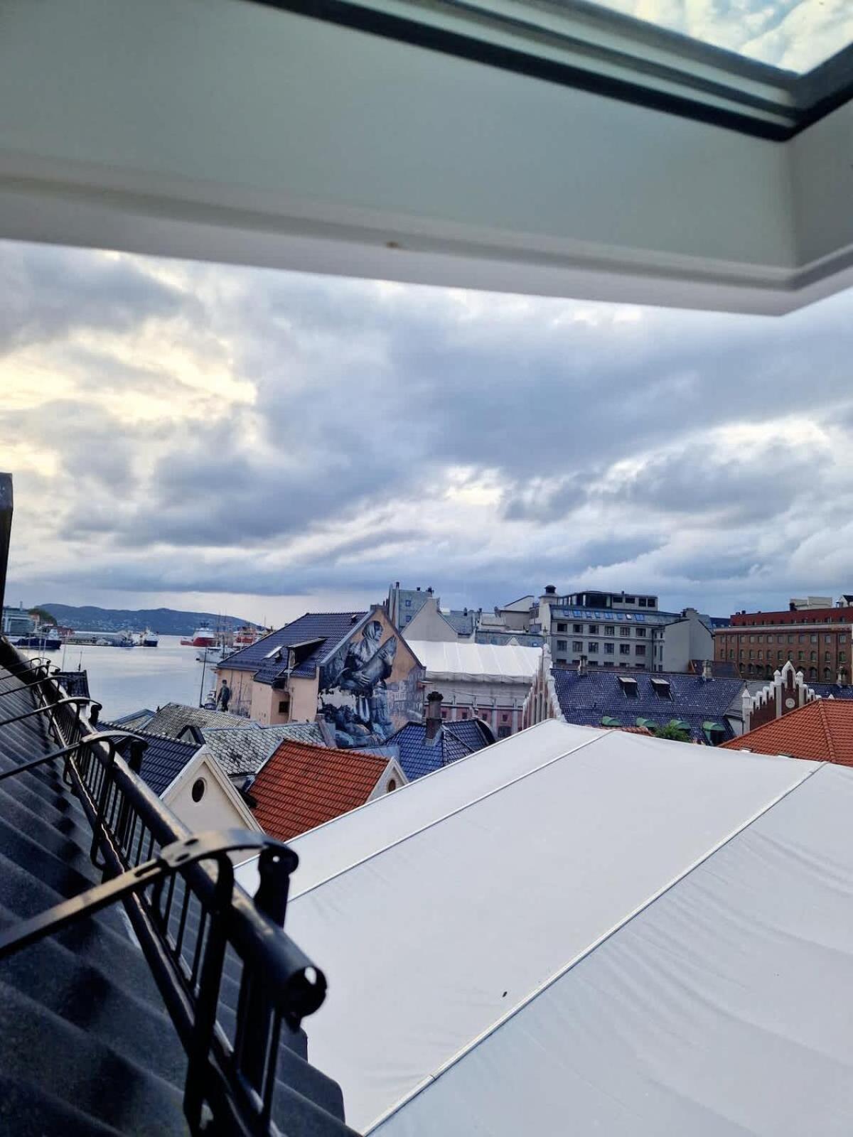 Floor In The Middle Of Town - Great Beds Holiday home Bergen