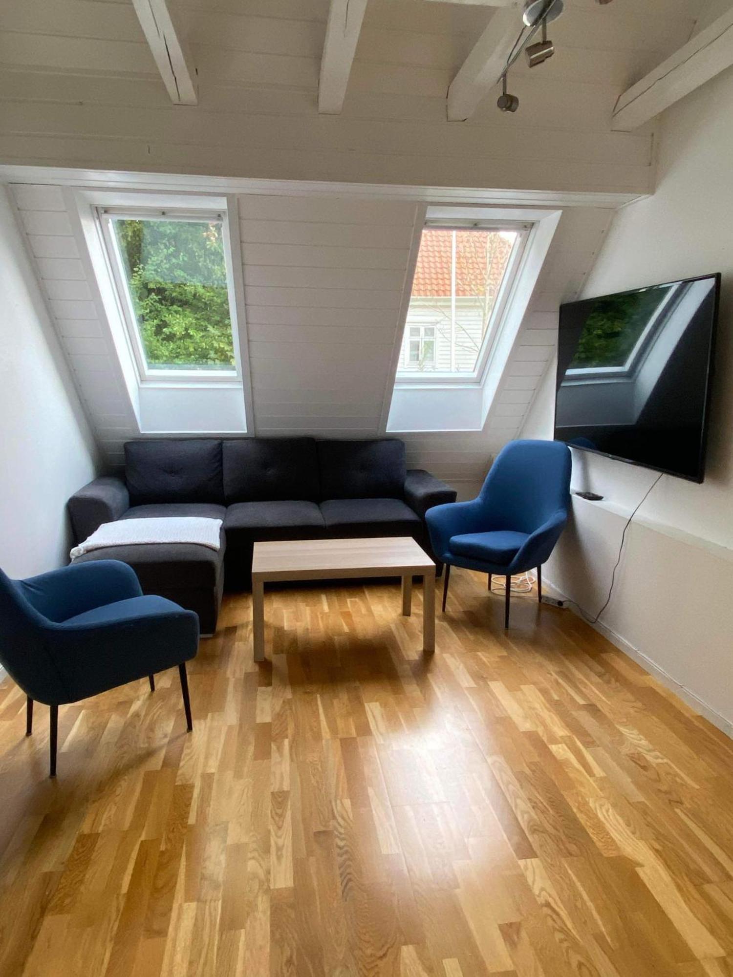 Near Sentrum For Up To 8 People * Bergen