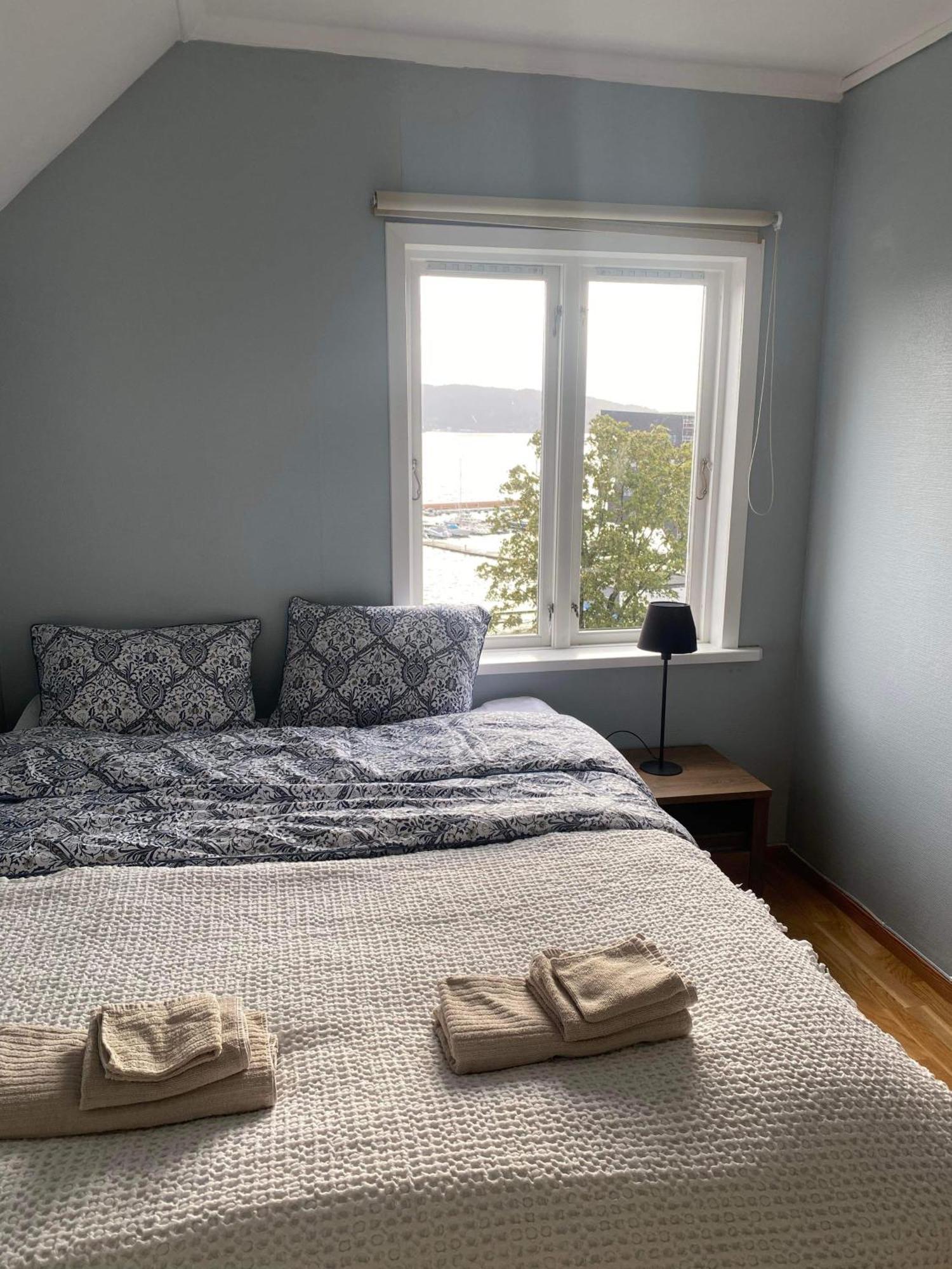 Near Sentrum For Up To 8 People * Bergen