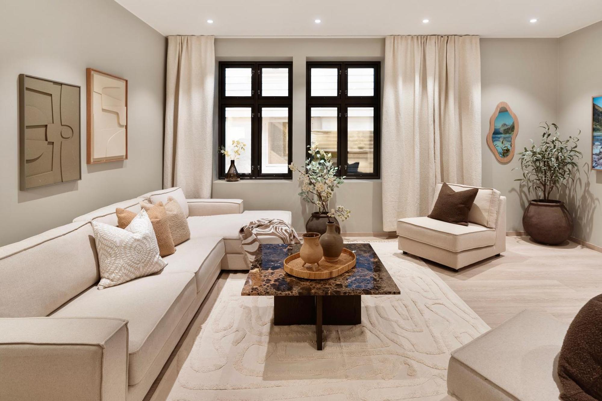 Luxurious In The Heart Of With Private Parking Villa