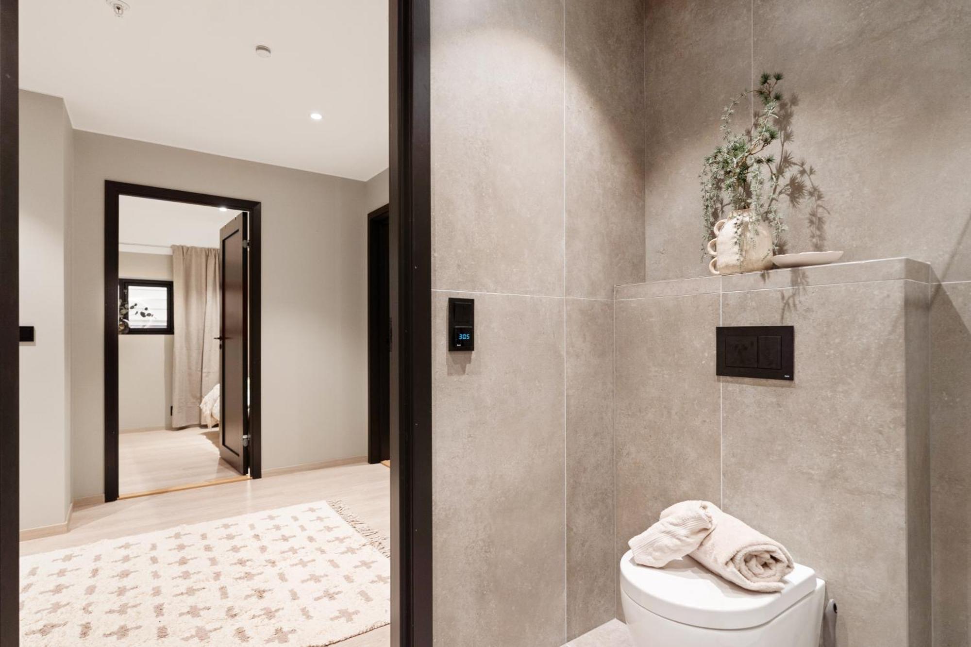 Luxurious In The Heart Of With Private Parking Bergen
