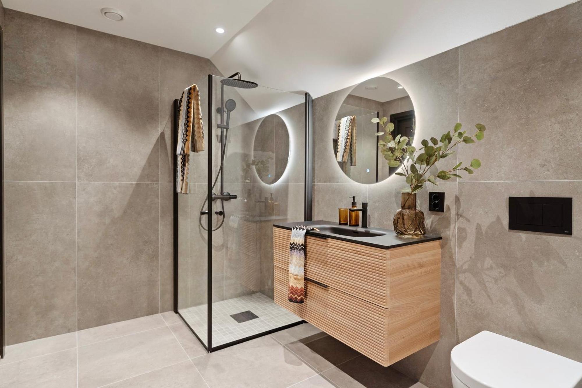 Luxurious In The Heart Of With Private Parking Bergen