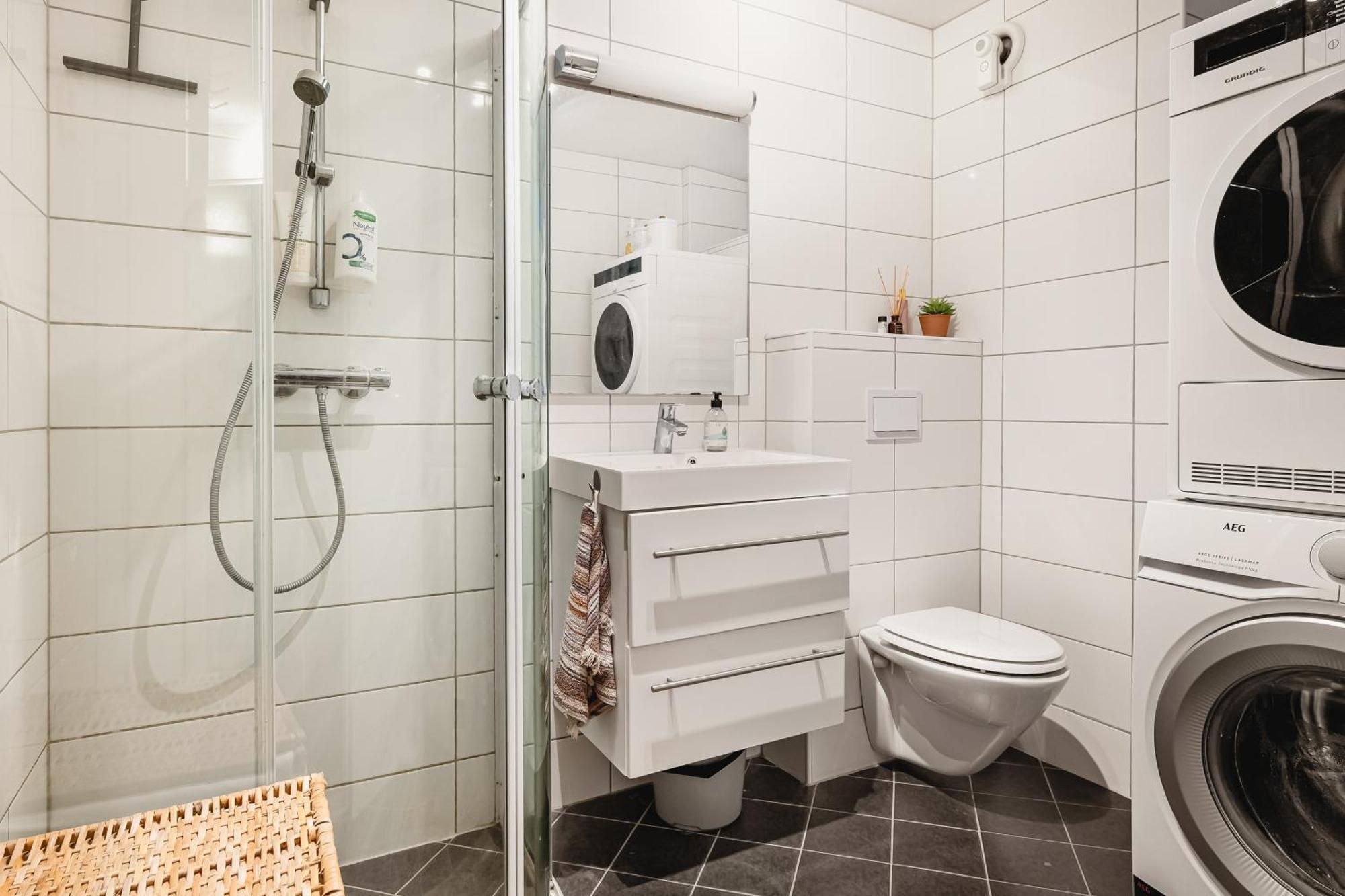 500m To Bryggen - 5m To Bus I 2 Floors & Bathrooms Apartment