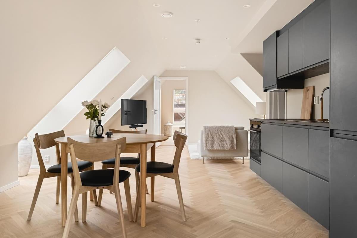 Holiday home Dinbnb I Mid-city Luxury With Mini Balcony And Smart Tv & Sound System Bergen