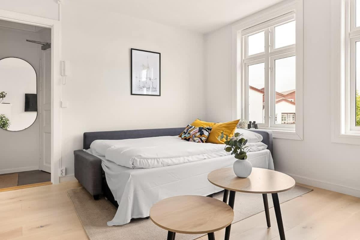 Dinbnb I Views & Street Parking In Sandviken Bergen