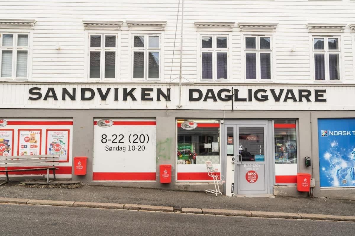 Lägenhet Dinbnb I Views & Street Parking In Sandviken