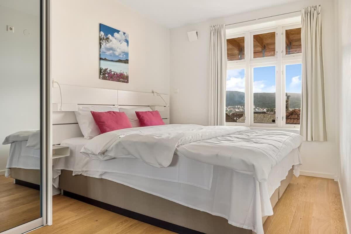 Dinbnb Homes I Panorama View 600m From Bryggen Apartment