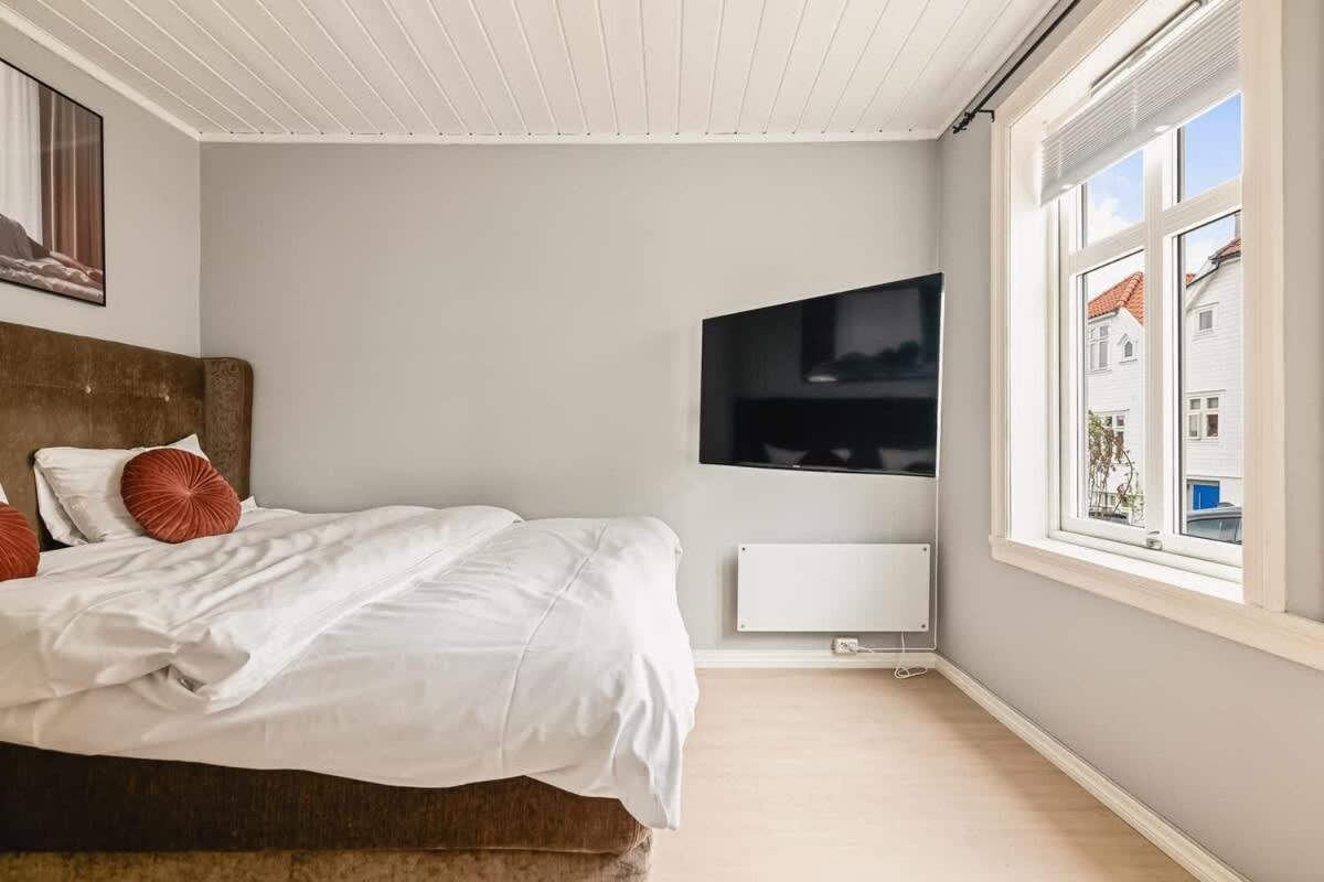 Semesterbostad Dinbnb I Skansen Funhouse! Gym, Outdoor-area & Location!