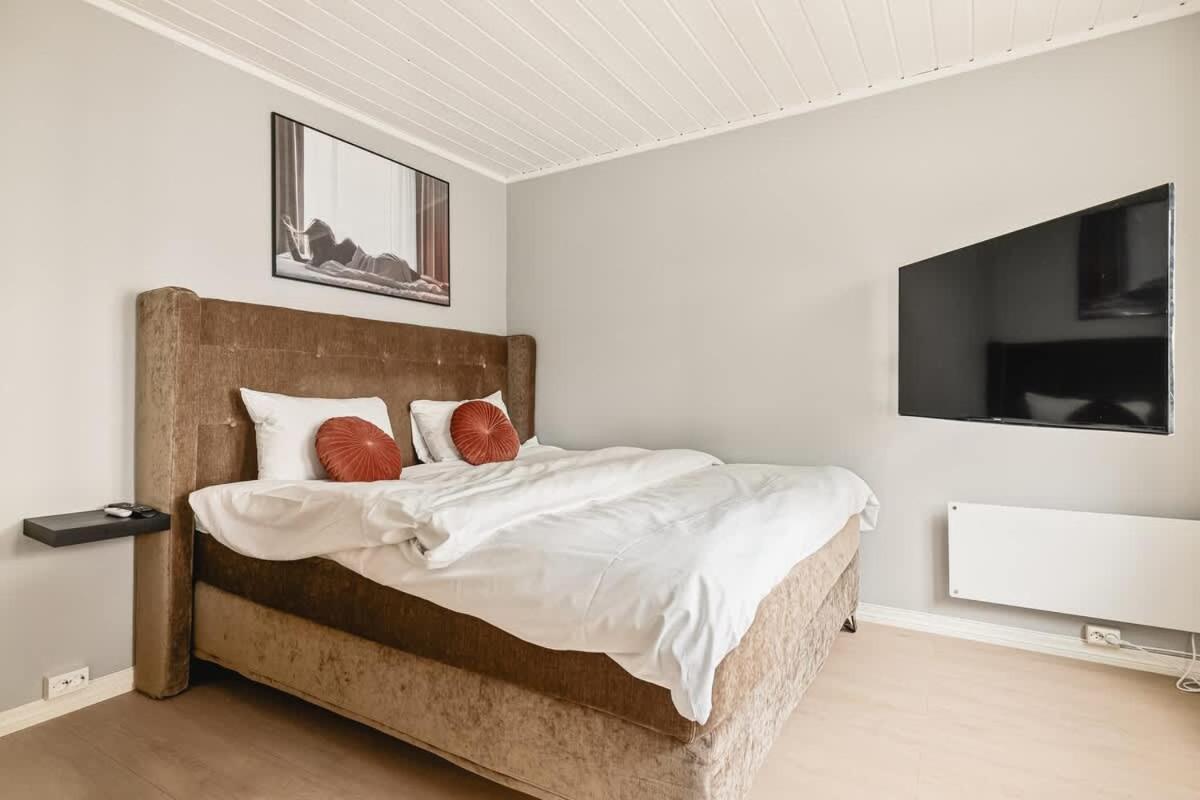 Semesterbostad Dinbnb I Skansen Funhouse! Gym, Outdoor-area & Location!