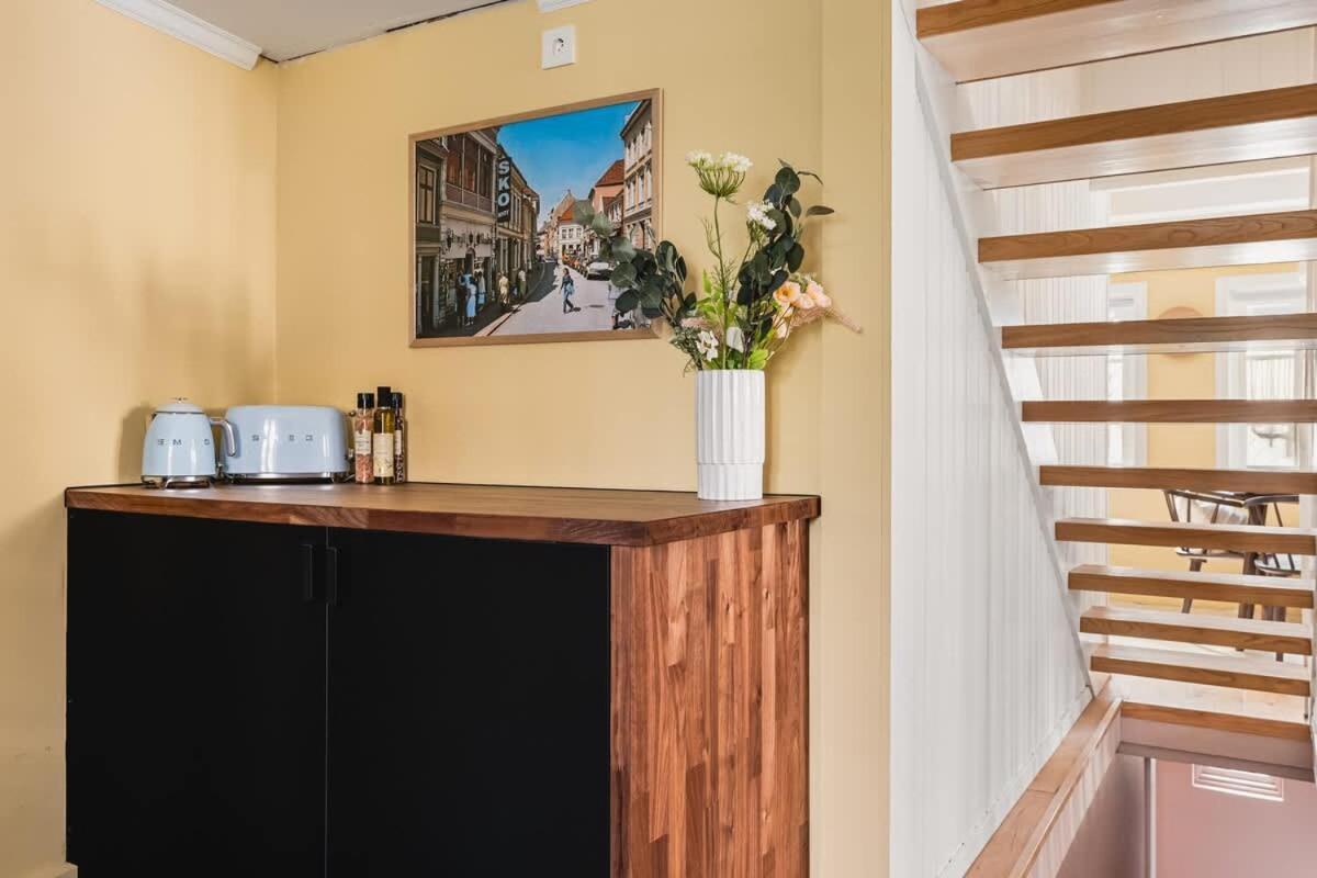 Holiday home Dinbnb Homes I #1 In I Jacuzzi & Parking & Location