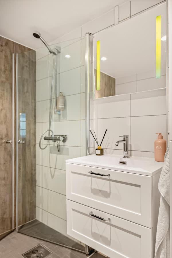 Dinbnb Homes I #1 In I Jacuzzi & Parking & Location Holiday home *