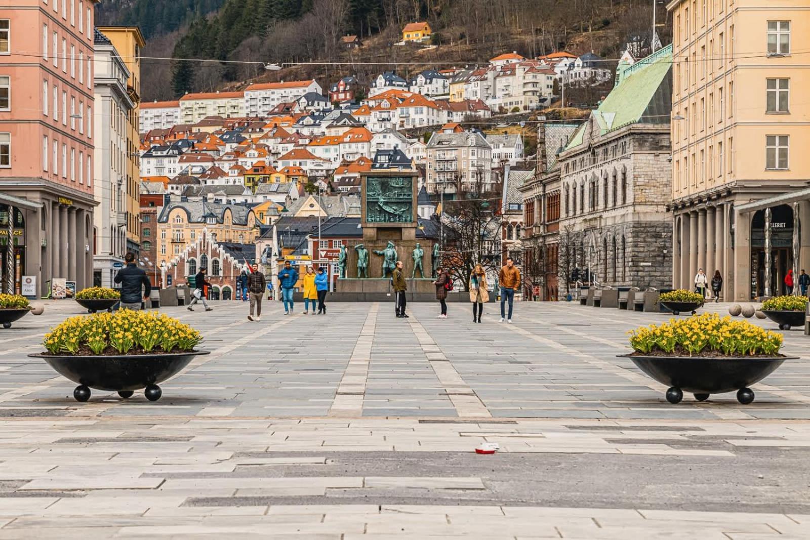 Dinbnb I Shopping, Cafes And Attractions At Your Doorstep! Bergen