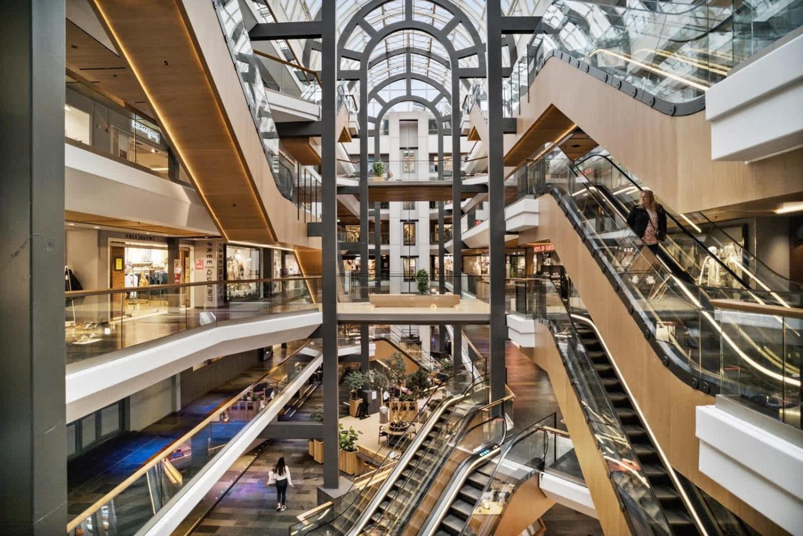Apartment Dinbnb I Shopping, Cafes And Attractions At Your Doorstep! *