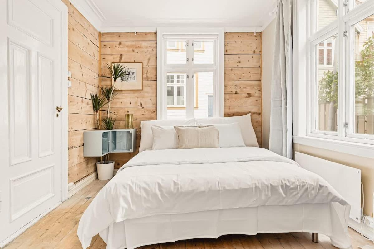 Holiday home Dinbnb Homes I The 1880 Authentic Dream I 500m From Bryggen Bergen