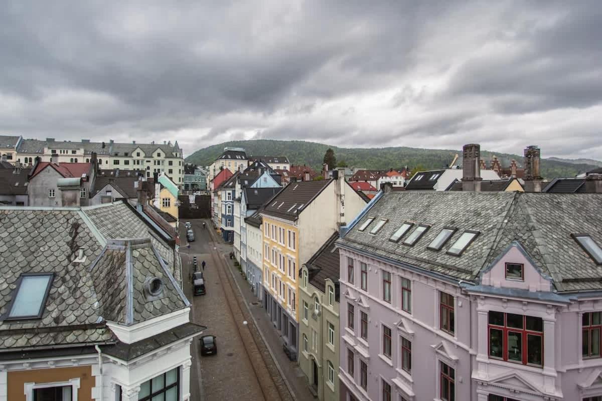 Dinbnb I Penthouse 250m From Center I Privat Balcony