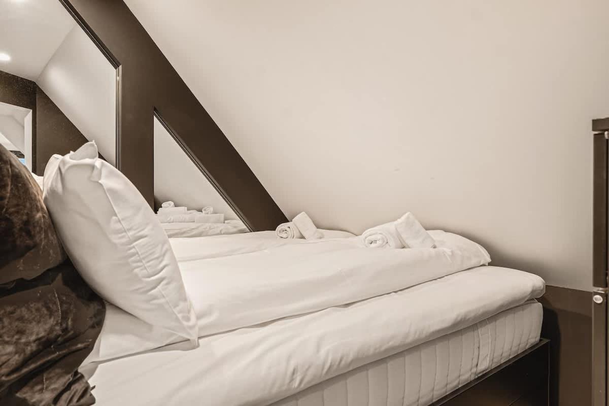 Dinbnb I Penthouse 250m From Center I Privat Balcony Apartment *