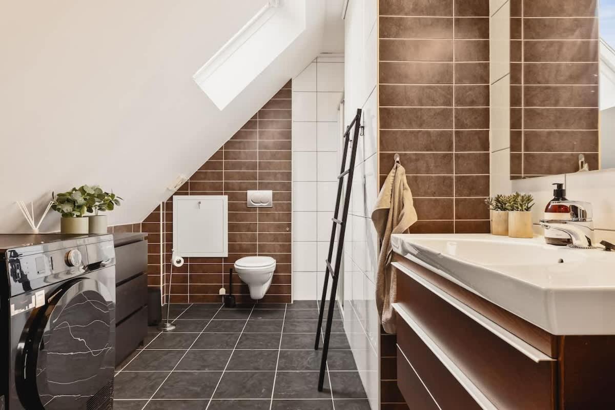 Dinbnb Appartments L Traditional Bergenshouse I Charming I Familiy *