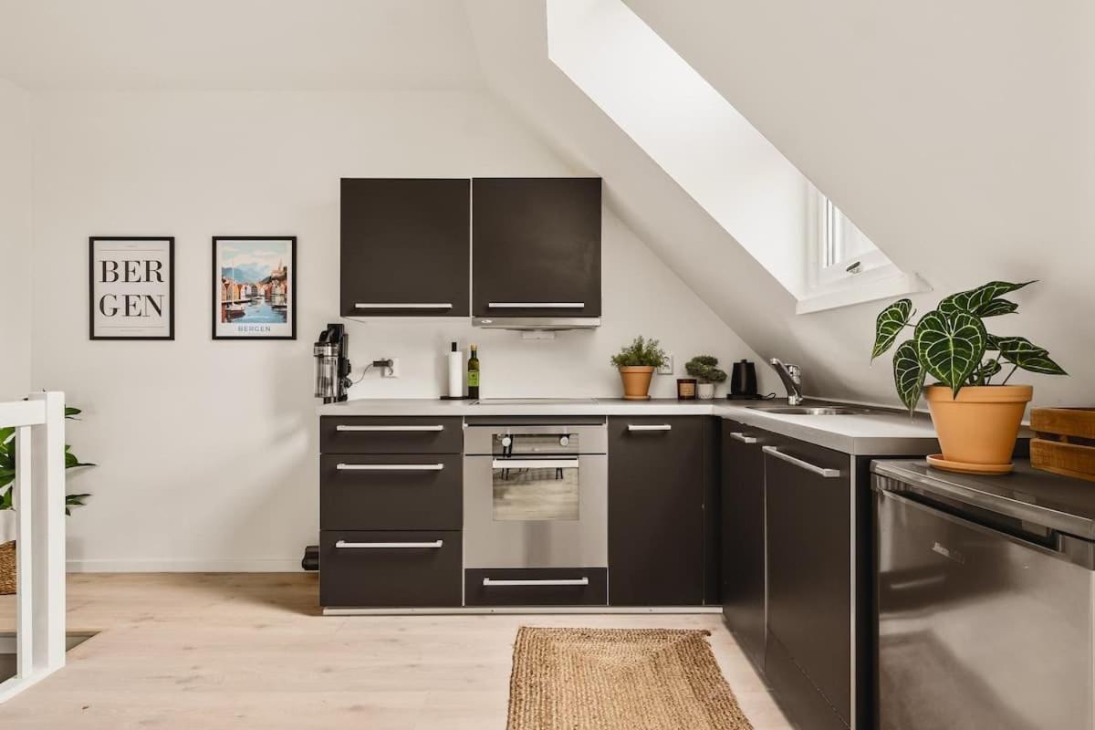 Dinbnb Appartments L Traditional Bergenshouse I Charming I Familiy Bergen