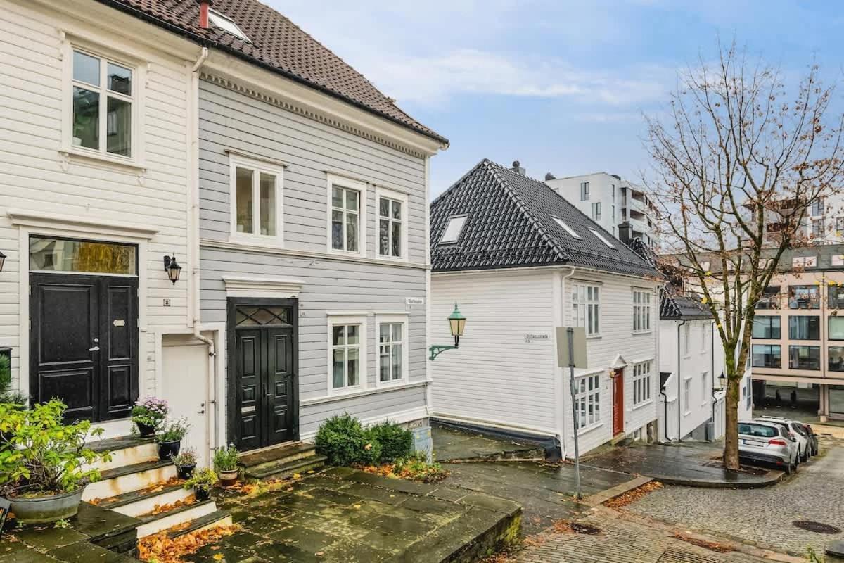 Dinbnb Appartments L Traditional Bergenshouse I Charming I Familiy Apartment Bergen