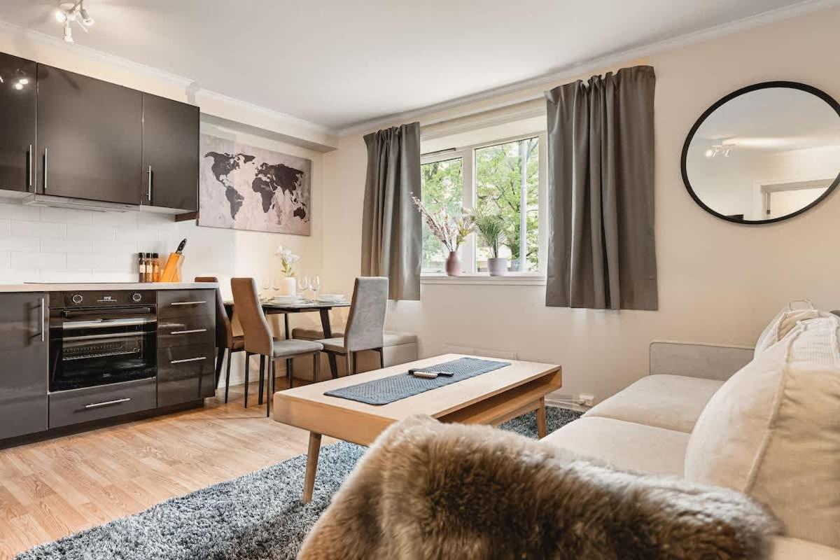 Apartment Dinbnb I Family I Fully Equipped & Parking Opportunities *