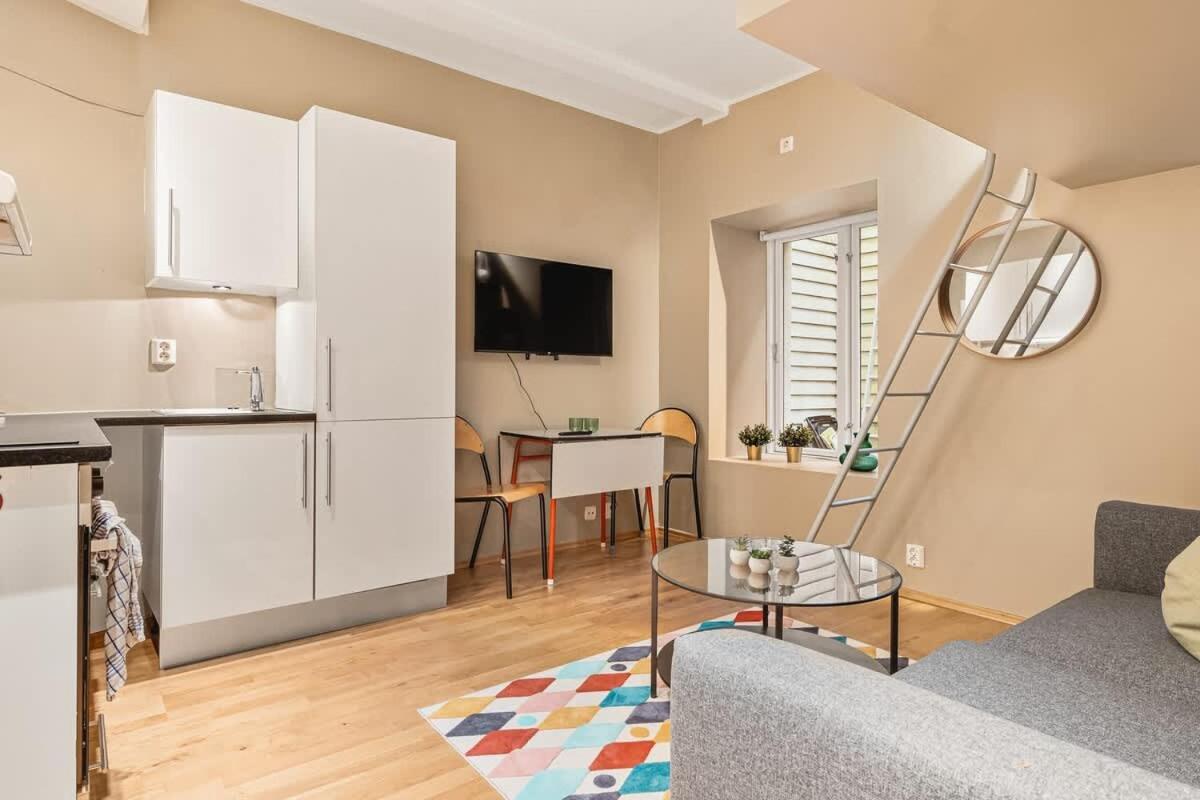 Dinbnb I Historical Building I Hotel-apartment
