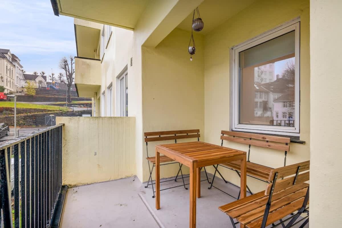 Dinbnb L Free Parking L 5 Min From Torget L Nearby Coast I Newly Furnished Apartment