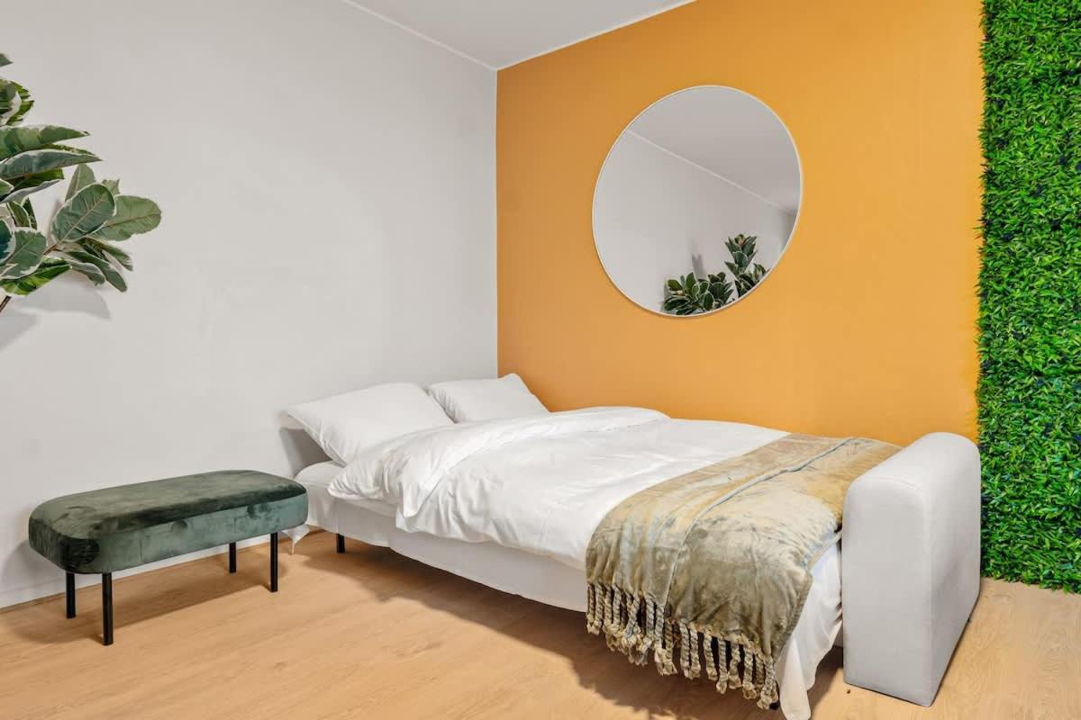 Dinbnb L Free Parking L 5 Min From Torget L Nearby Coast I Newly Furnished Apartment Bergen